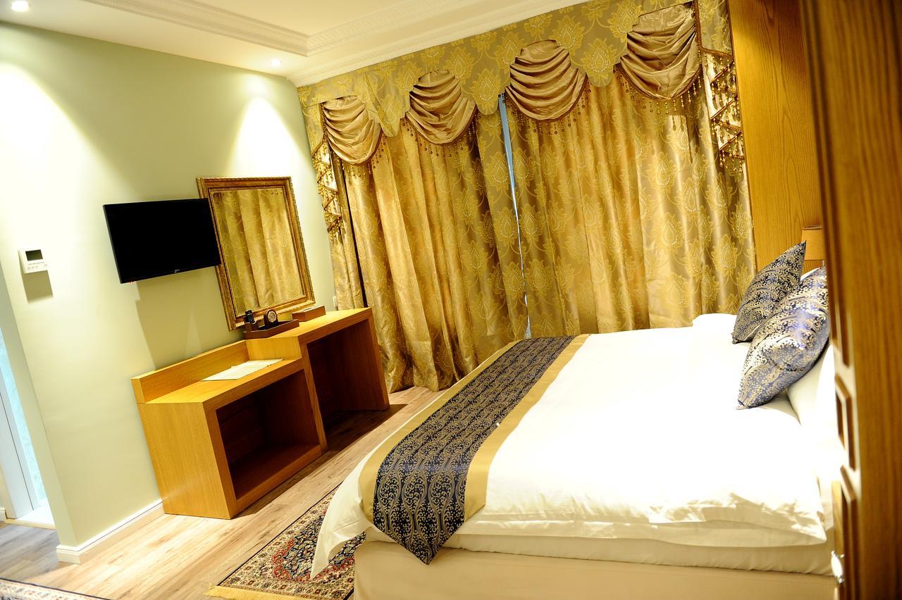 Hotel Britania *
